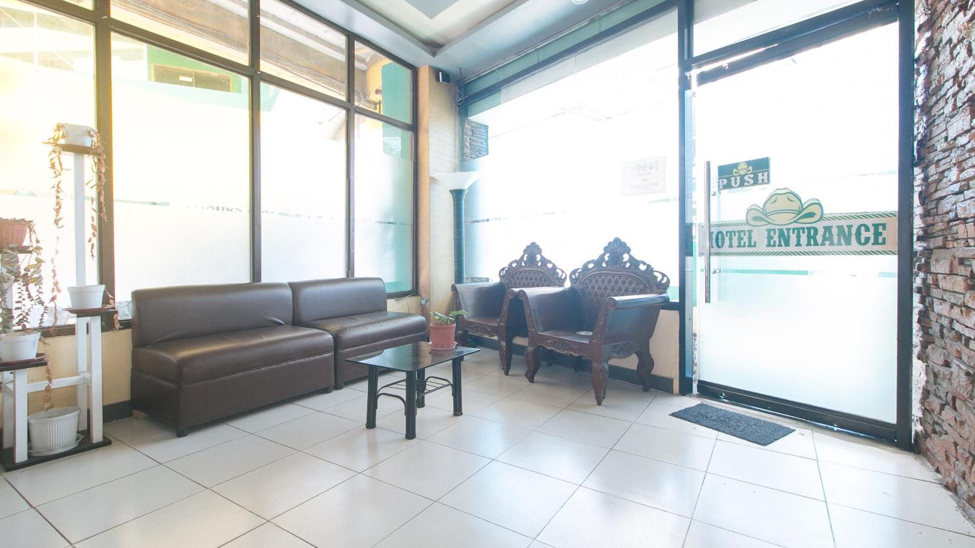 Reddoorz Near Sm City Muntinlupa San Pedro  Kültér fotó