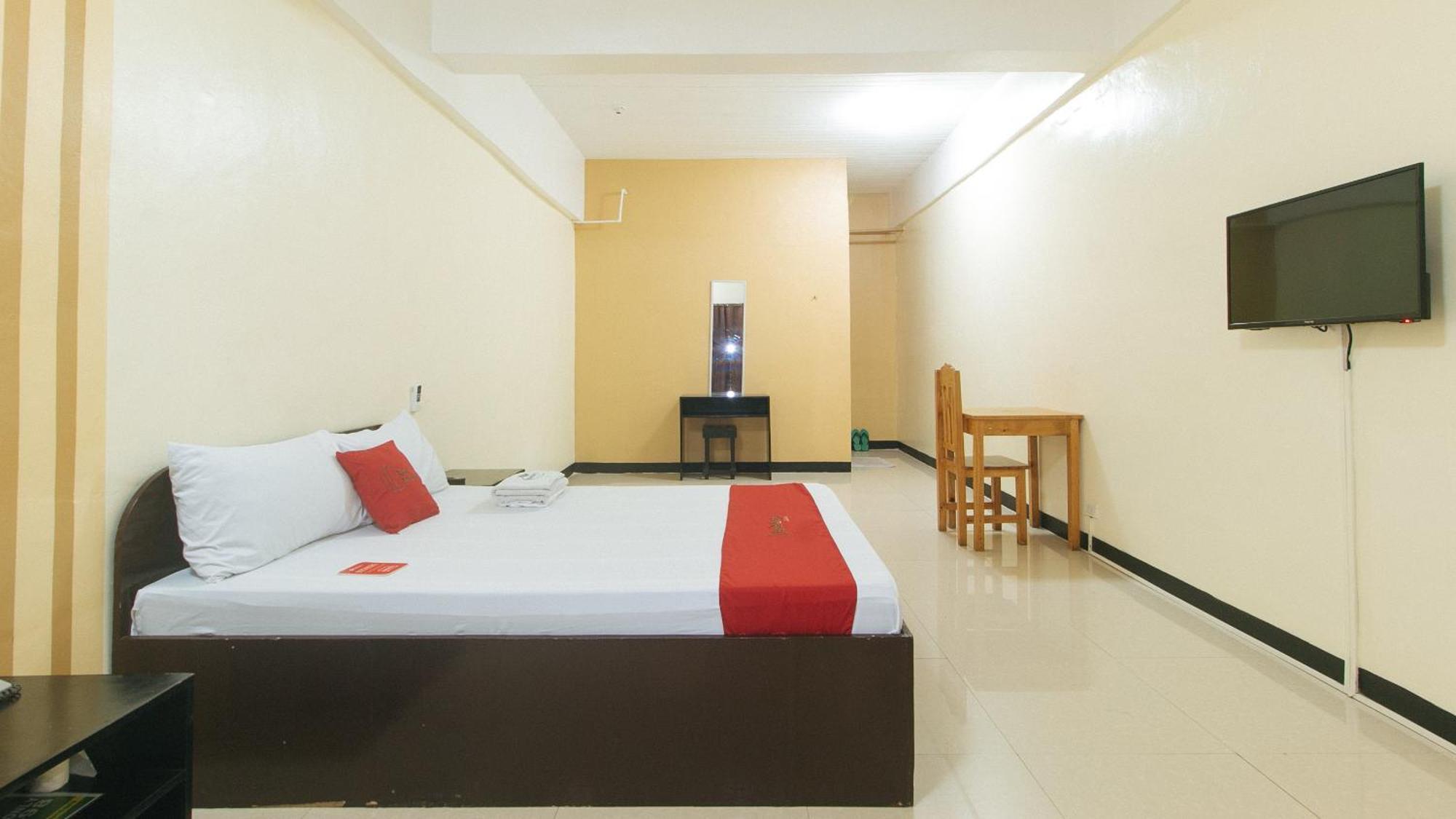 Reddoorz Near Sm City Muntinlupa San Pedro  Kültér fotó
