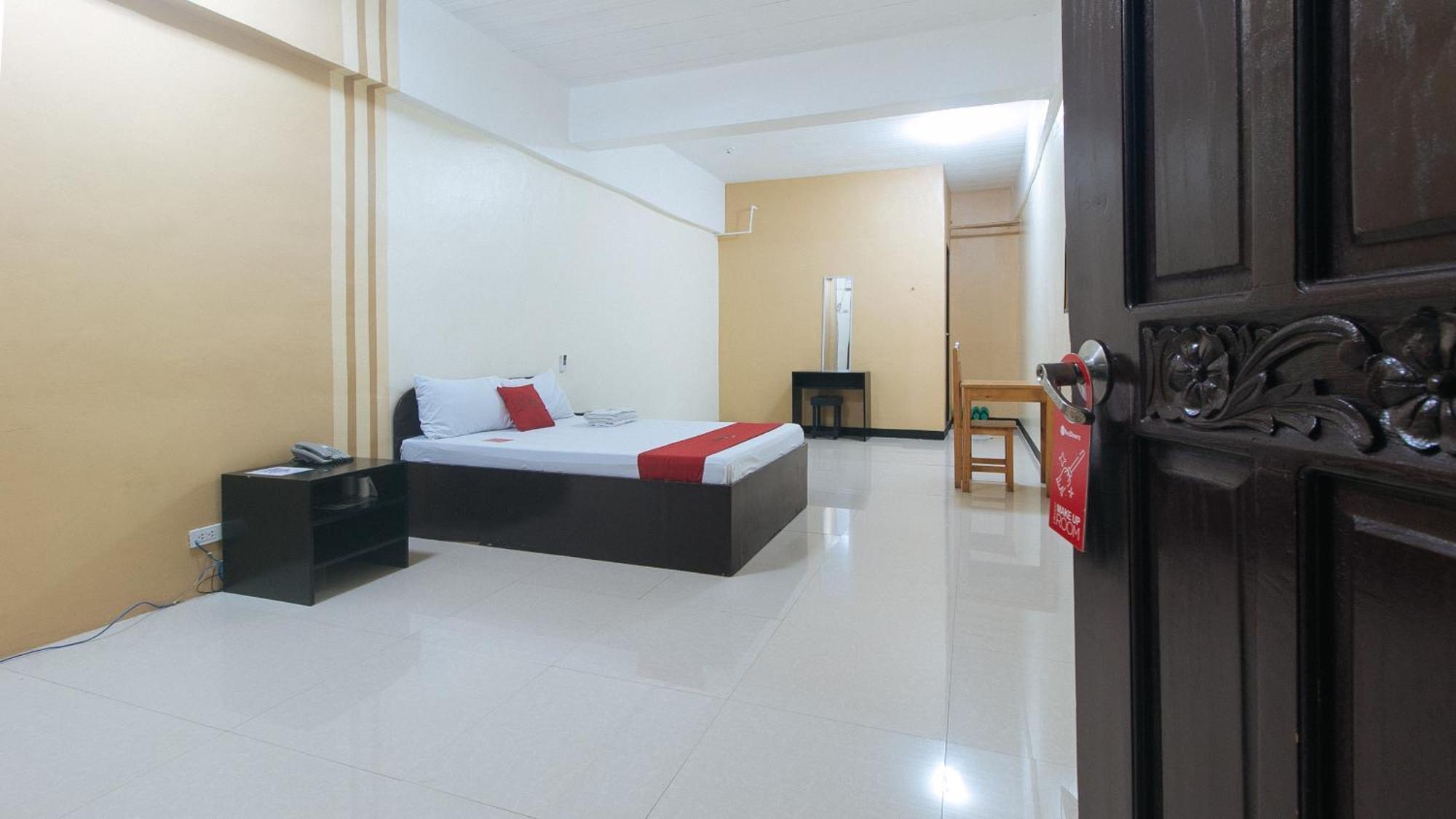 Reddoorz Near Sm City Muntinlupa San Pedro  Kültér fotó