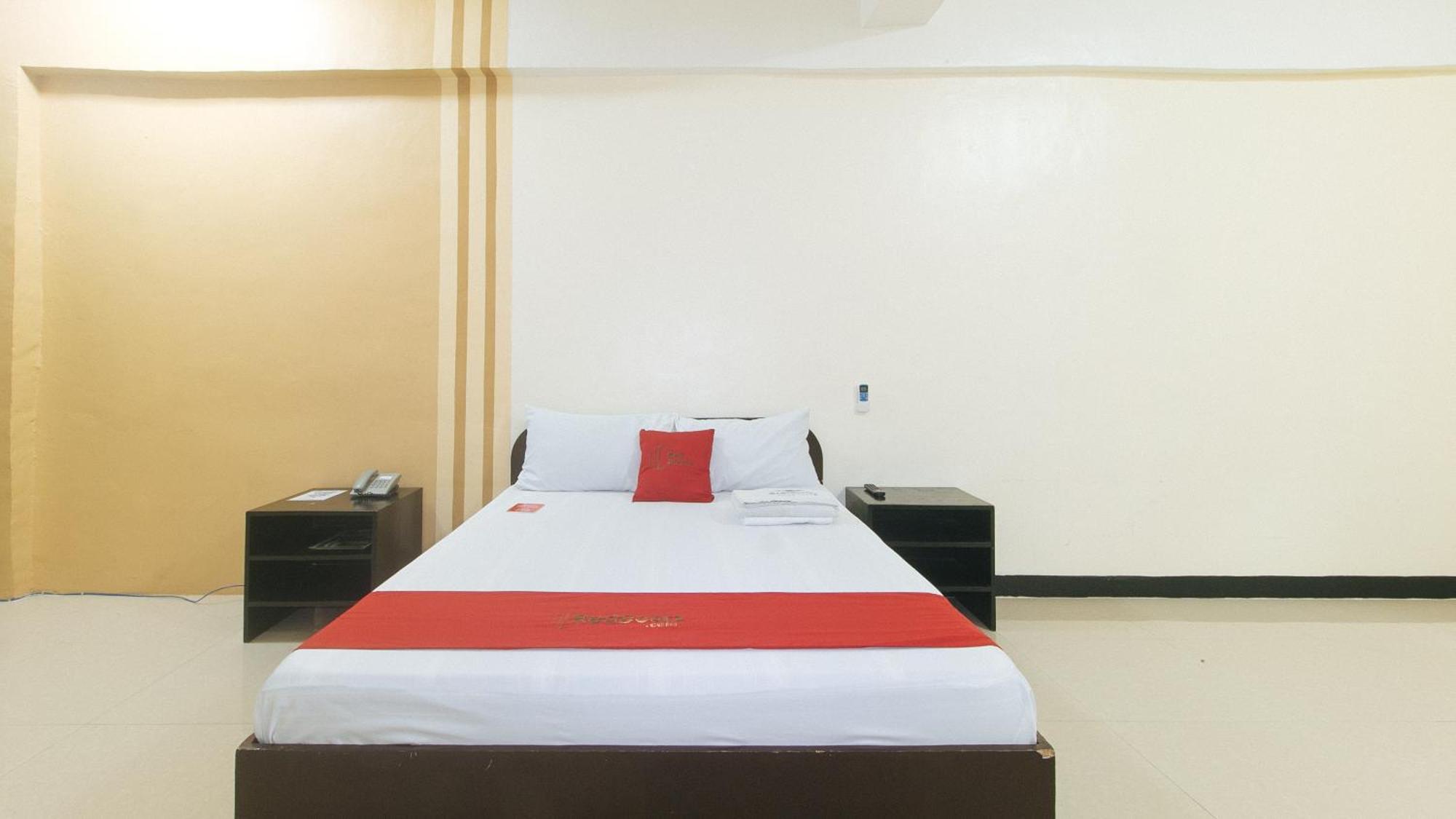 Reddoorz Near Sm City Muntinlupa San Pedro  Kültér fotó